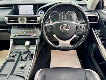 Lexus Is 2.5 300h Sport E-CVT Euro 6 (s/s) 4dr