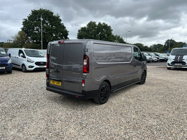 Renault Trafic LWB L2H1 Low Roof Sport LL30 Air Con Alloy Wheels EURO 6 NO VAT 6