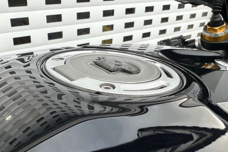 Yamaha Yzf 1.0 YZF R1M 18