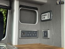 Volkswagen Transporter Highline|Camper|4 Berth|4 Belt|Pop Top|Kitchen|Euro 6 11