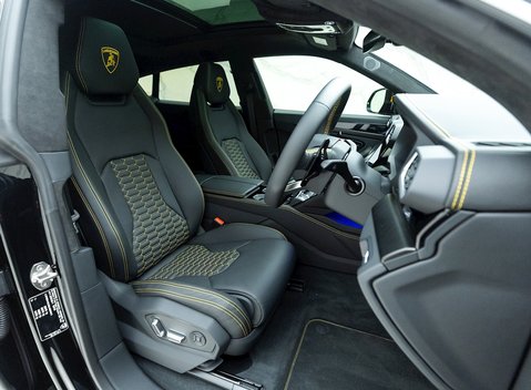 Lamborghini Urus 10
