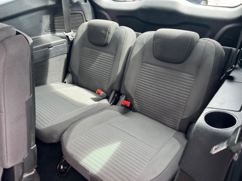 Ford Grand C-Max 1.0T EcoBoost GPF Titanium Euro 6 (s/s) 5dr 32