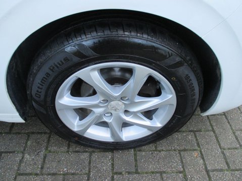 Peugeot 208 1.0 PureTech Active Euro 6 3dr 11