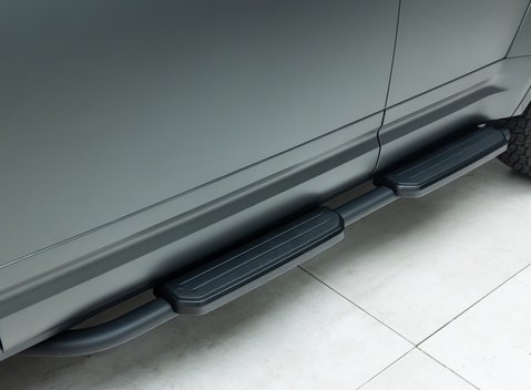 Land Rover Defender 110 OCTA EDITION ONE 43