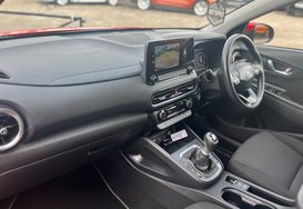 Hyundai KONA T-GDI PREMIUM MHEV 27