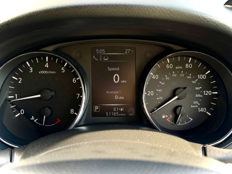 Nissan Pulsar 1.2 Pulsar Tekna DiG-T CVT 5dr 10