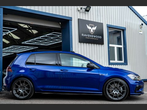 Volkswagen Golf 2.0 Golf R TSi 4Motion Semi-Auto 4WD 5dr 3