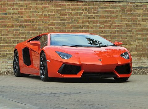Lamborghini Aventador LP 700-4 1
