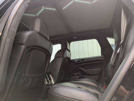 Porsche Cayenne 4.8 Cayenne V8 T Tiptronic S 4WD 5dr 61