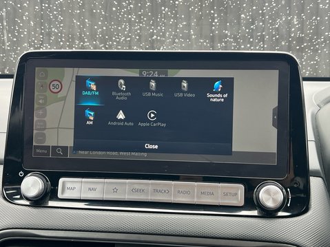 Hyundai KONA PREMIUM 25