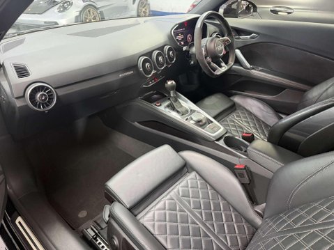 Audi TT 2.5 TFSI Coupe 3dr Petrol S Tronic quattro Euro 6 (s/s) (400 ps) 43