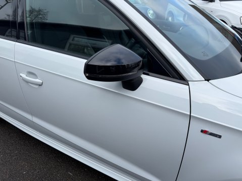 Audi A3 S LINE TFSI BLACK EDITION 11