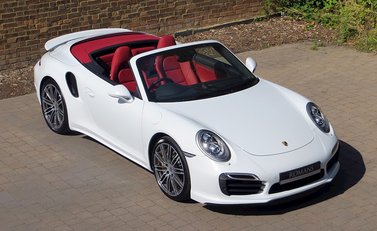 Porsche 911 (991) Turbo S Cabriolet 17