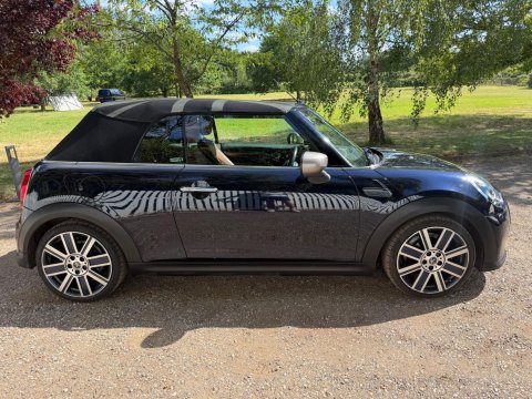 Mini Convertible COOPER EXCLUSIVE 29