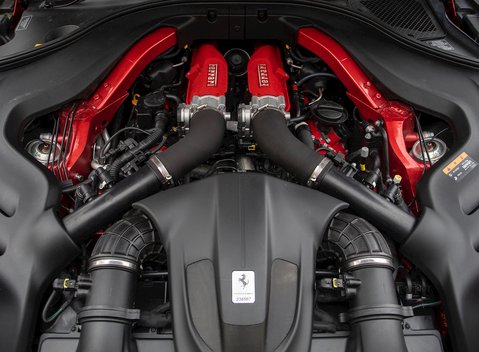 Ferrari Portofino 35