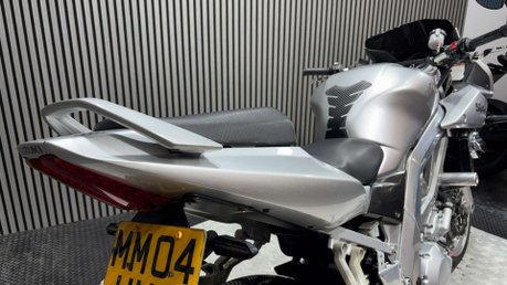 Suzuki SV1000 34k 2004 GOOD RUNNING 1000CC V TWIN PROJECT BIKE 11