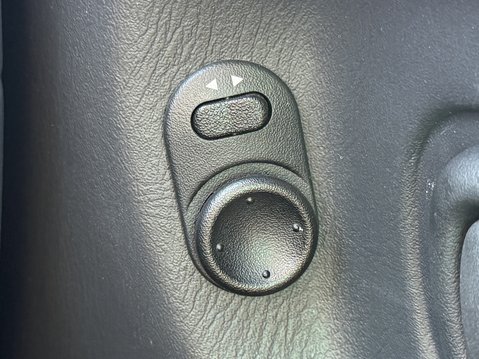 Suzuki Wagon R 1.3 GL 5dr 26