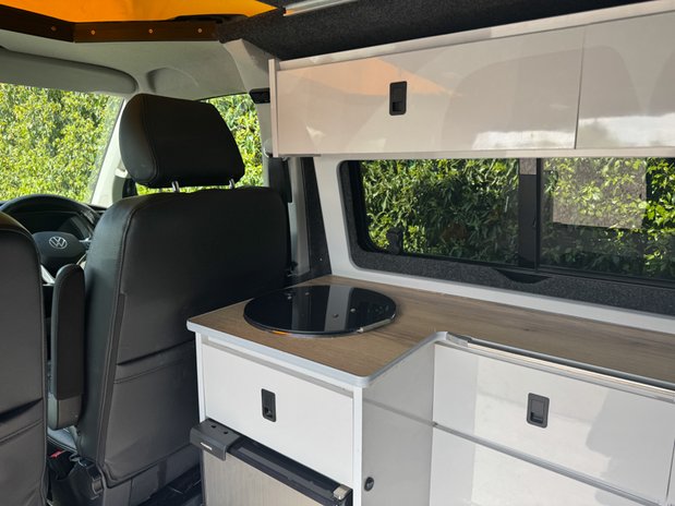 Volkswagen Transporter Camper | Pop Top | AUTO | 4 Berth | Kitchen | Solar | NO VAT | Euro 6 11