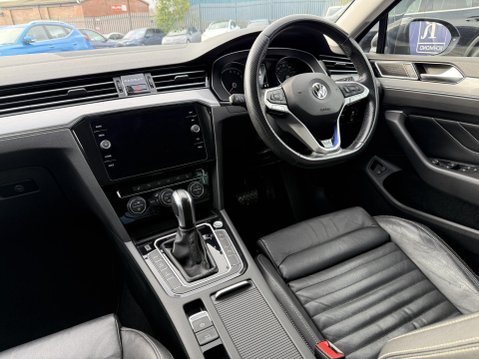 Volkswagen Passat 1.4 TSI 13kWh GTE Saloon 4dr Petrol Plug-in Hybrid DSG Euro 6 (s/s) (218 ps 27