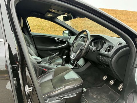 Volvo V40 2.0 V40 R-Design T2 5dr 15
