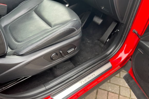 Hyundai TUCSON 1.6 T-GDI ULTIMATE HYBRID AUTO 23