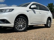 Mitsubishi Outlander PHEV DESIGN 15