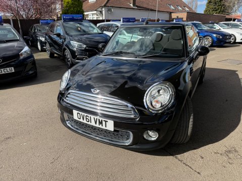 Mini Convertible 2.0 Cooper D Auto Euro 5 2dr 32