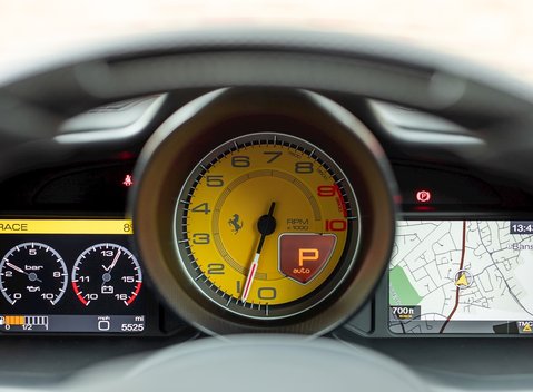 Ferrari 458 Italia 16