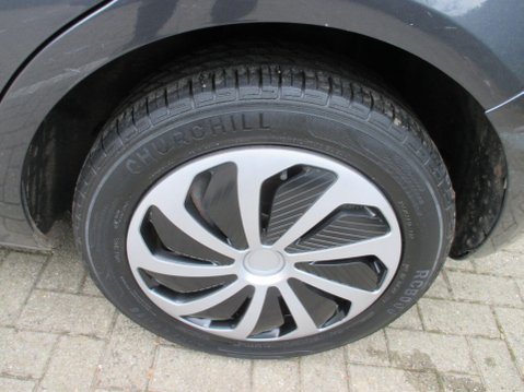 Ford Focus 1.6 Style 5dr 13
