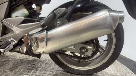Honda CB 2010 GOOD RUNNING PROJECT BIKE SPARES OR REPAIR 1000CC 16