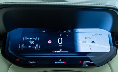 Land Rover Range Rover D350 AUTOBIOGRAPHY LWB 24