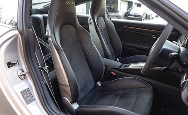 Porsche 911 (991) Carrera GTS 14