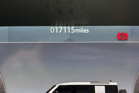 Land Rover Defender 110 D250 Hard Top SE MHEV - Deployable Towbar 42