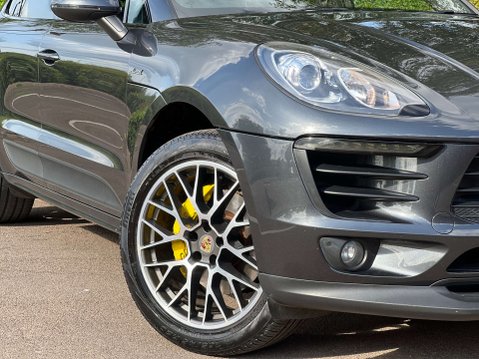 Porsche Macan 3.0 Macan S D Semi-Auto 4WD 5dr 4