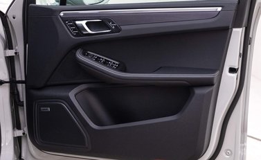 Porsche Macan 2.9T V6 GTS PDK 4WD Euro 6 (s/s) 5dr 19