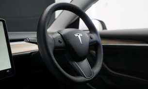 Tesla Model 3 RWD Standard Range Ryzen 1 Owner Adaptive LEDs Heat Pump Pano Roof  21