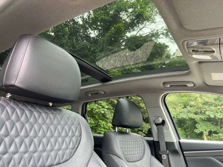Hyundai SANTA FE 2.2 Santa Fe Premium SE CRDi Auto 4WD 5dr 50