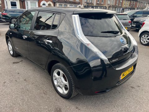 Nissan LEAF 30kWh Acenta Auto 5dr 8