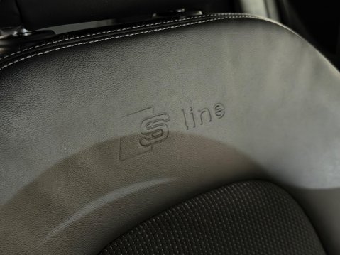 Audi A4 2.0 TDI S line quattro Euro 5 (s/s) 5dr 13