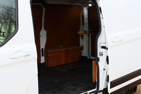 Ford Transit Custom 2.0 Transit Custom 300 Trail EcoBlue 5dr 17