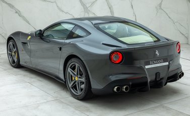 Ferrari F12 Berlinetta 13