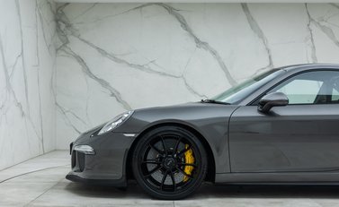 Porsche 911 GT3 (991) 37