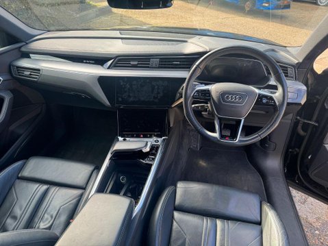 Audi E-Tron QUATTRO S LINE 7