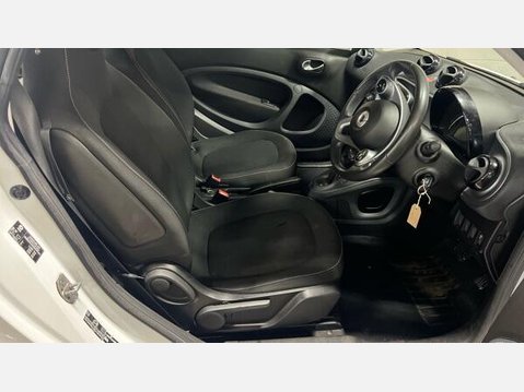 Smart Fortwo Coupe 1.0 Passion Twinamic Euro 6 (s/s) 2dr 5