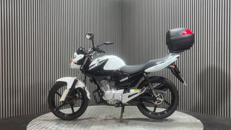 Yamaha YBR 125 2014 ONLY 2K SPARES OR REPAIR 125CC PROJECT BIKE 4