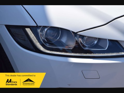 Jaguar F-Pace 2.0 F-Pace R-Sport AWD D Auto 4WD 5dr 11
