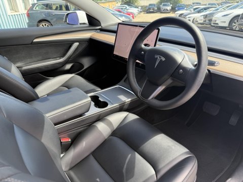 Tesla Model 3 Saloon 4dr Electric Auto RWD (241 bhp) 3