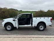 Ford Ranger XL 170 ps Super Cab 4x4 Pickup - Tonneau Cover - Air Con 8