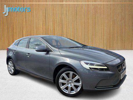Volvo V40 1.5 T2 Inscription Hatchback 5dr Petrol Auto Euro 6 (s/s) (122 ps)