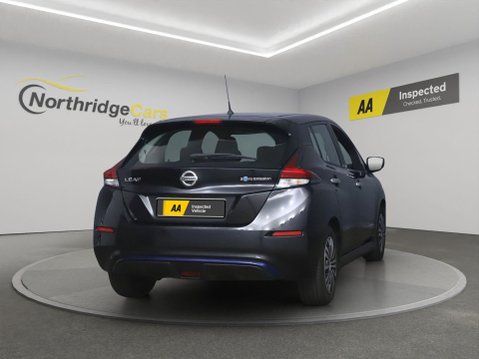 Nissan LEAF 40kWh Visia Auto 5dr 8